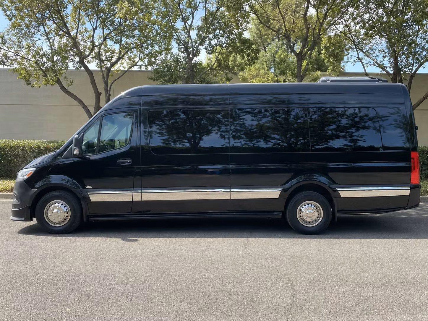 employee shuttles in san mateo