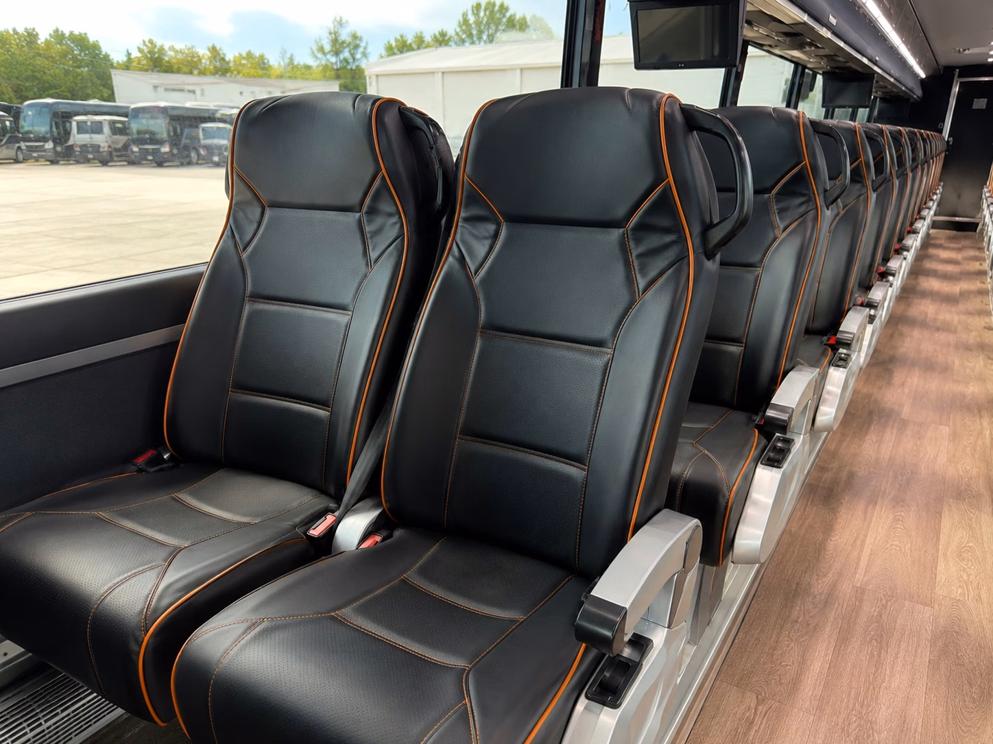 get your group to oracle park in style san francisco giants game day transportation from san mateo